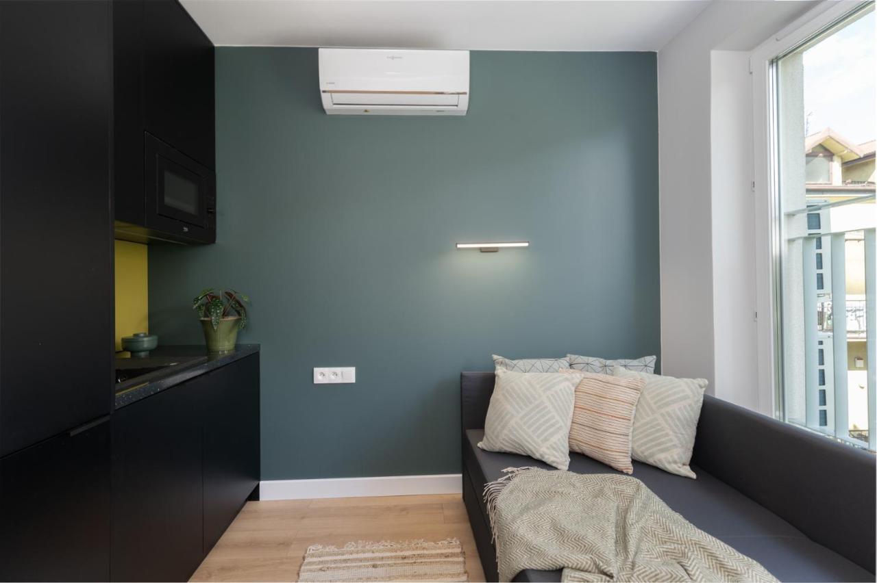 Smart Apartments - Old Town & Main Train Station - By Upstairs Krakow Dış mekan fotoğraf