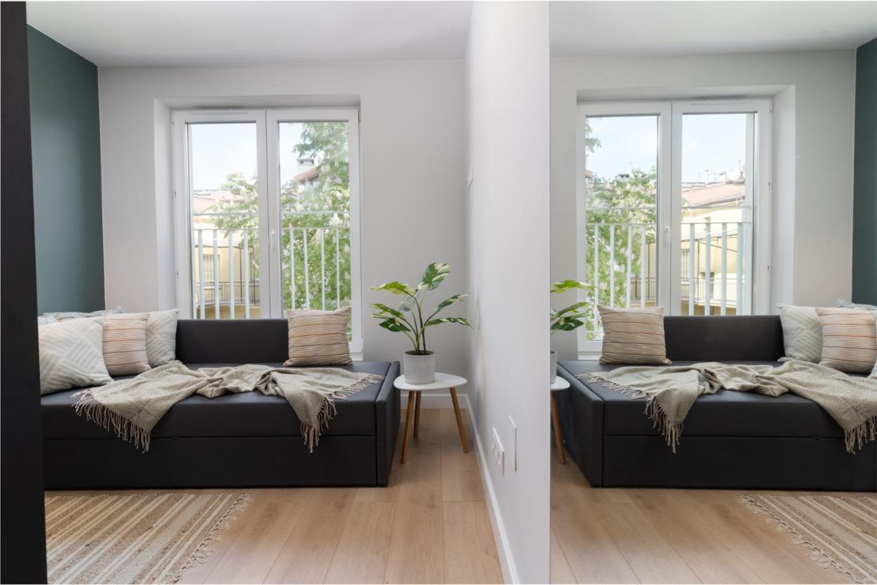 Smart Apartments - Old Town & Main Train Station - By Upstairs Krakow Dış mekan fotoğraf