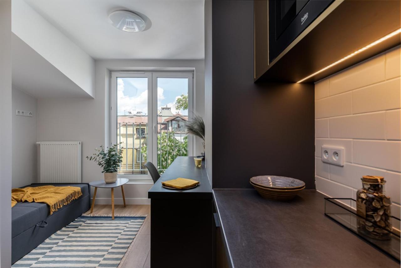 Smart Apartments - Old Town & Main Train Station - By Upstairs Krakow Dış mekan fotoğraf